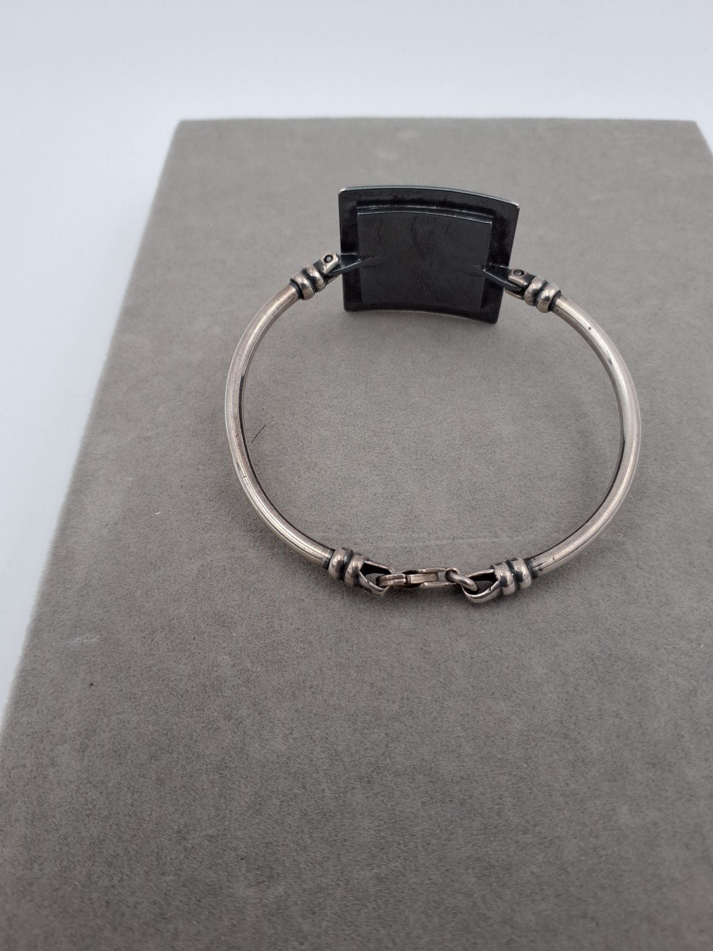 Armring med kvadrat